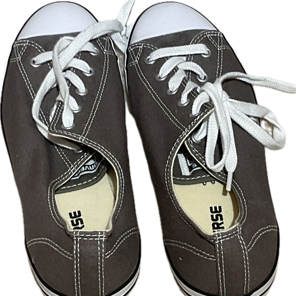 Converse Women’s Black Sneakers